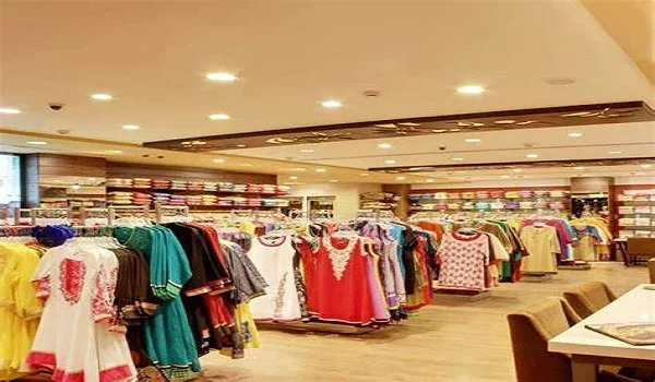 Featured Image of Dress Circle Shopping Mall