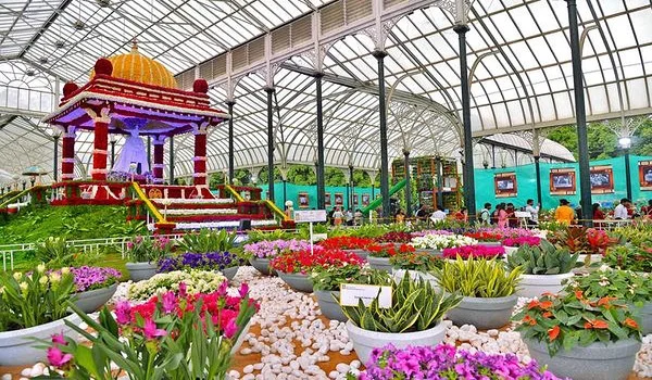 Featured Image of Lalbagh Botanical Garden